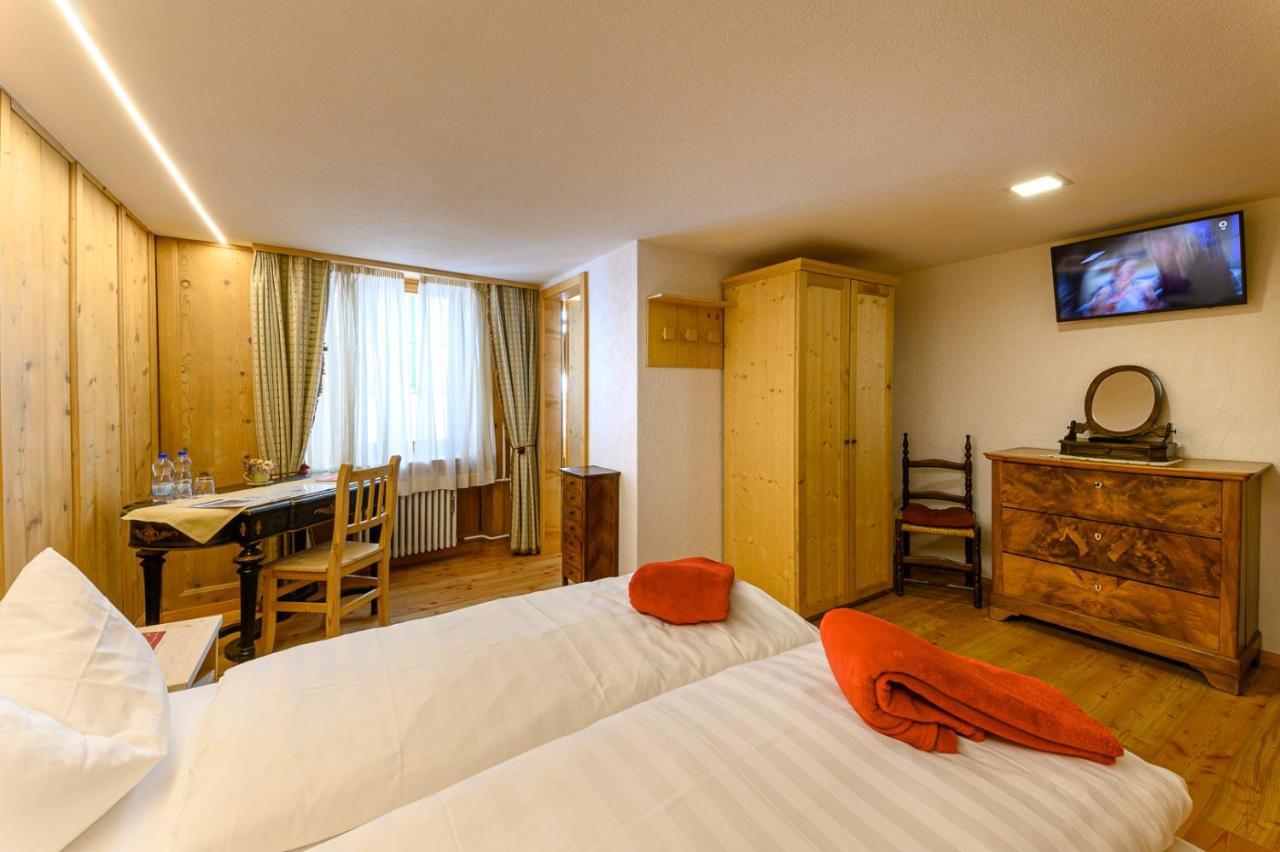 Hotel Centrale, Typically Swiss Poschiavo Kültér fotó