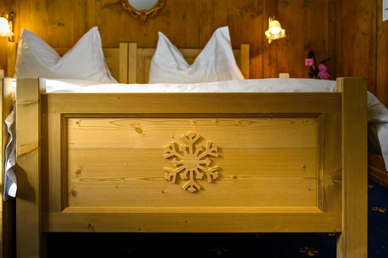 Hotel Centrale, Typically Swiss Poschiavo Kültér fotó