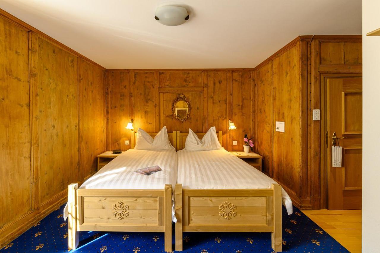 Hotel Centrale, Typically Swiss Poschiavo Kültér fotó