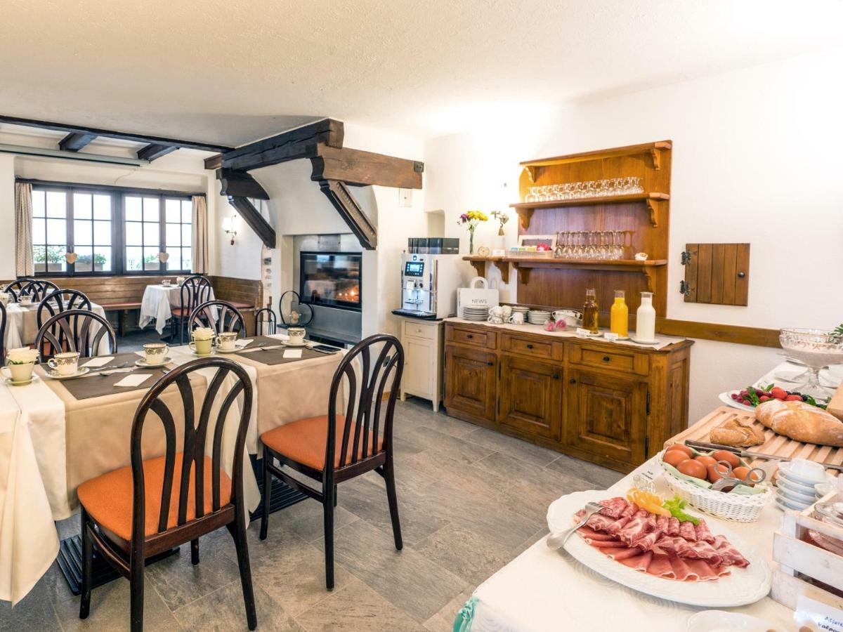 Hotel Centrale, Typically Swiss Poschiavo Kültér fotó