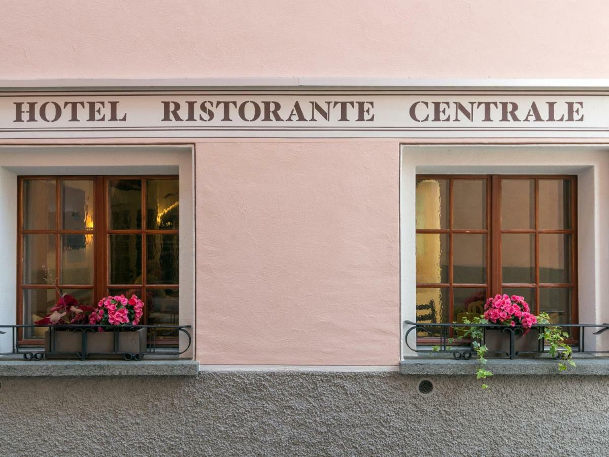 Hotel Centrale, Typically Swiss Poschiavo Kültér fotó